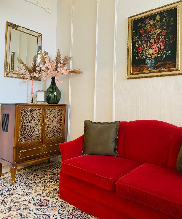 Апартаменты Littleparis Клуж-Напока Экстерьер фото