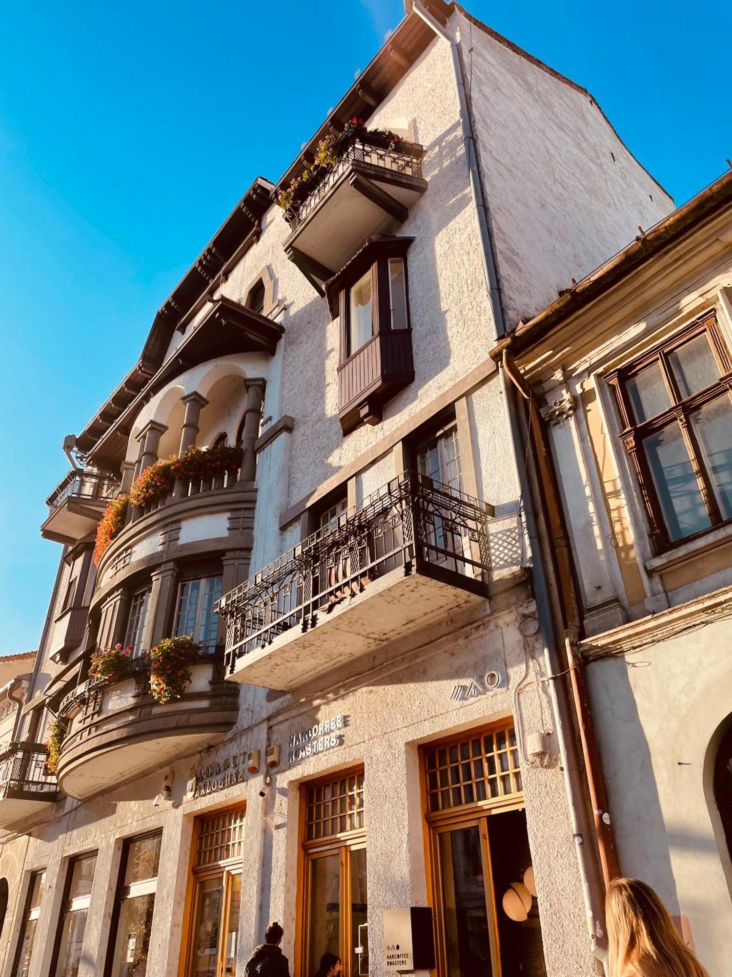 Апартаменты Littleparis Клуж-Напока Экстерьер фото